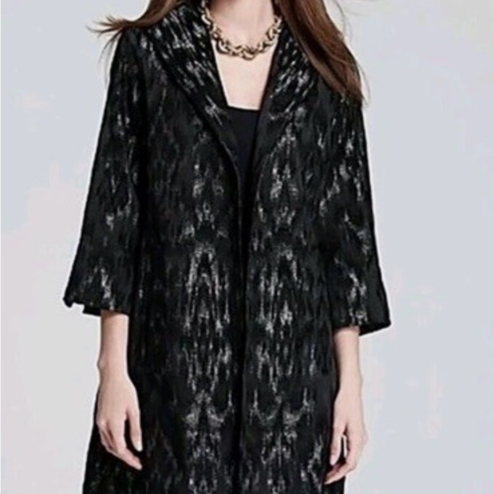 Elegant Black Patterned Coat